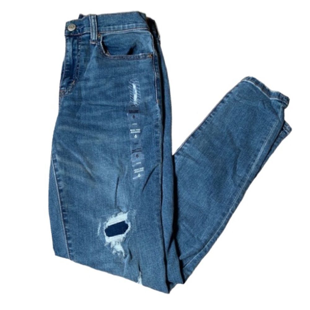 Aeropostale  blue distressed skinny  jean size 6